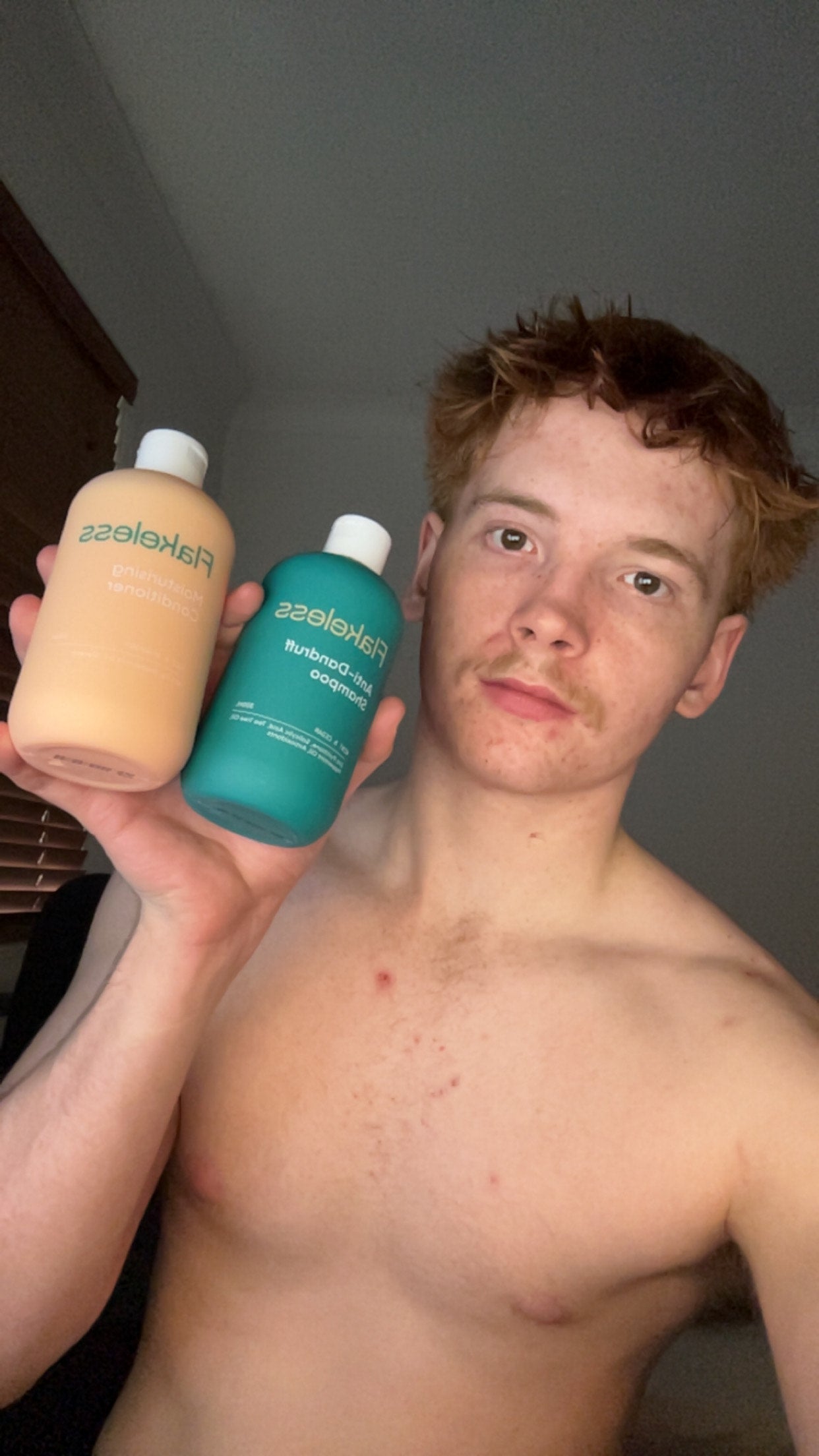 Customer using Flakeless shampoo